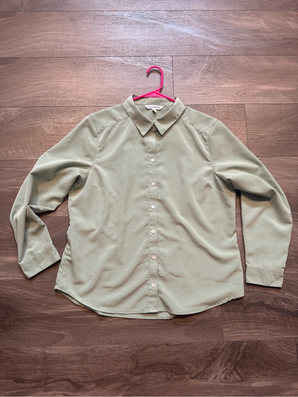 Travelsmith Button Front Sage Green Shirt Women’s Large